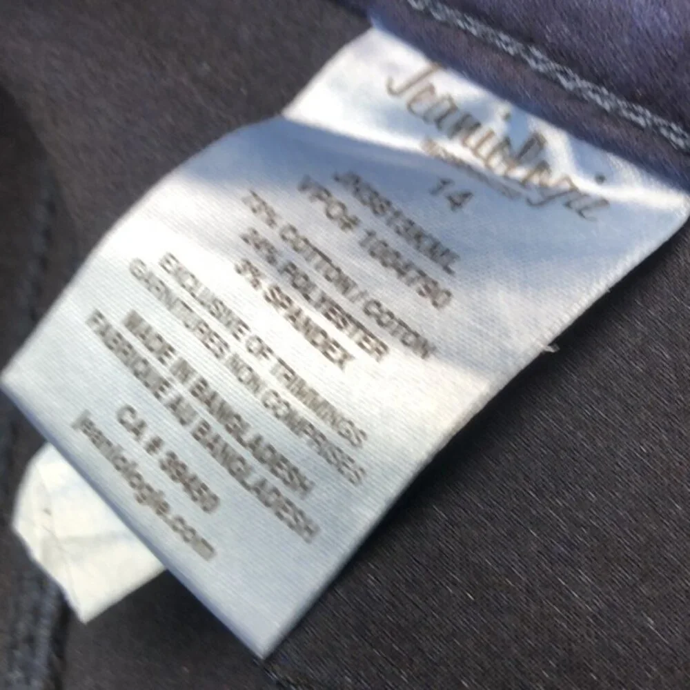 LIKE NEW JEANIOLOGIE DARKWASH LEGGING JEANS 14/32x28 ⭐️